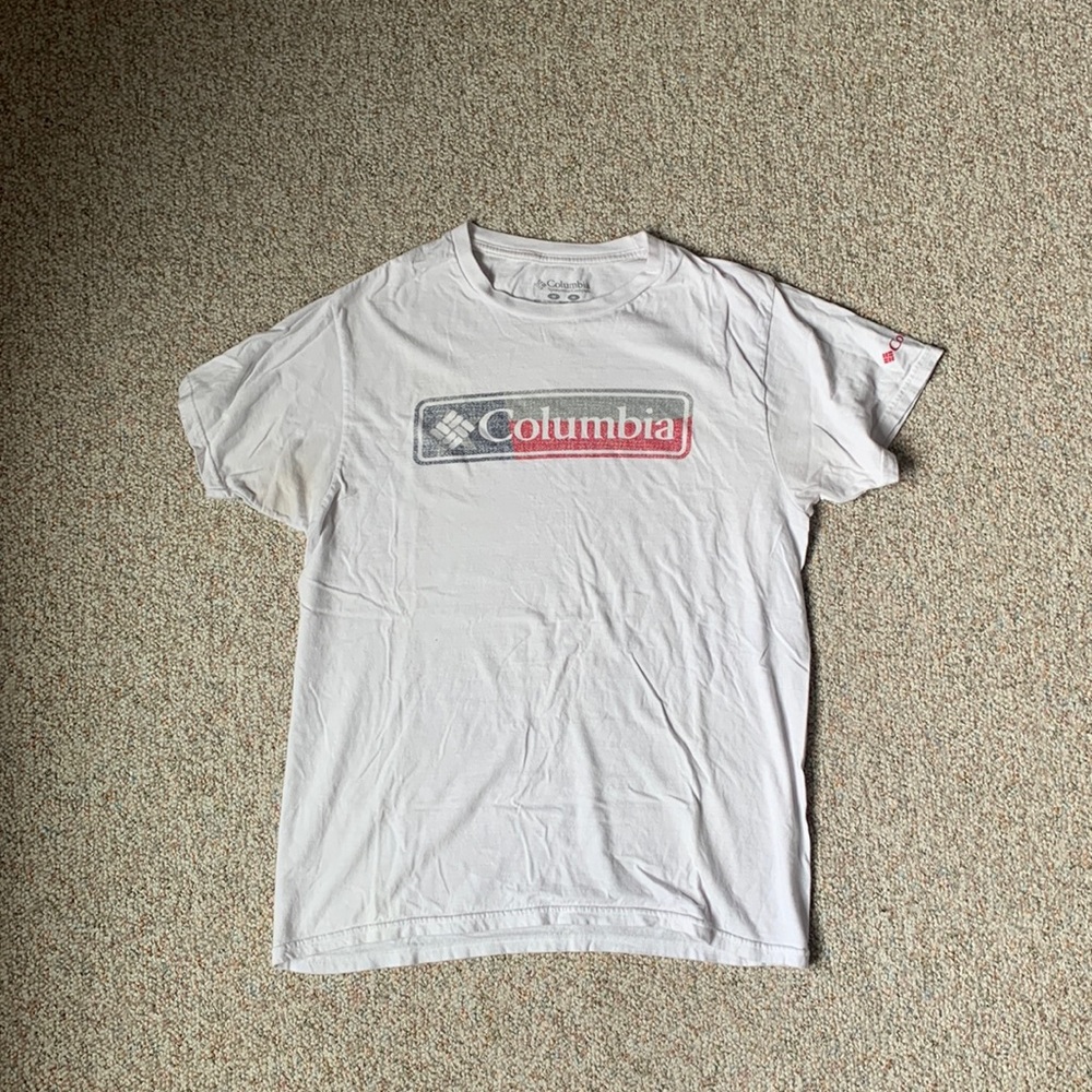 Columbia T-shirt